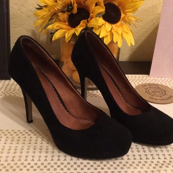 Moda International Shoes - Black Suede Moda in Pelle Heels